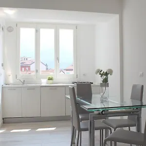 Meschihouse - Da Vinci 35 Apartment Lecco